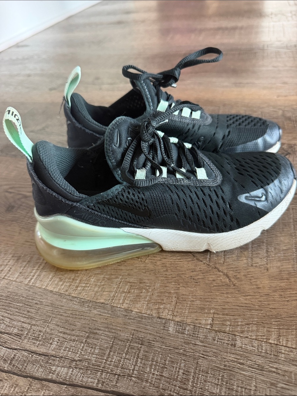 Nike Kids Black and Mint Green Air Max-Style Sneakers